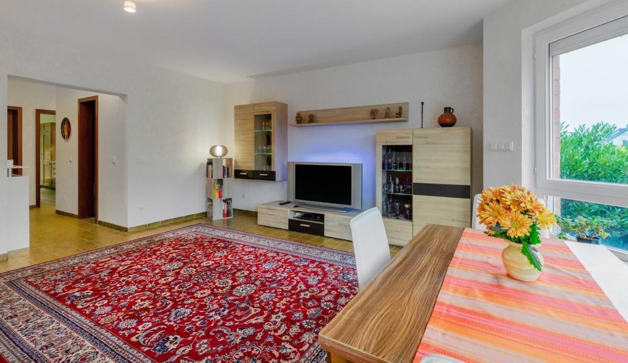 Modernes Apartment In Schoener Lage دوسلدورف المظهر الخارجي الصورة